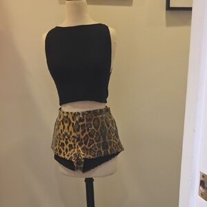 Edikted High Waist Leopard Print Shorts